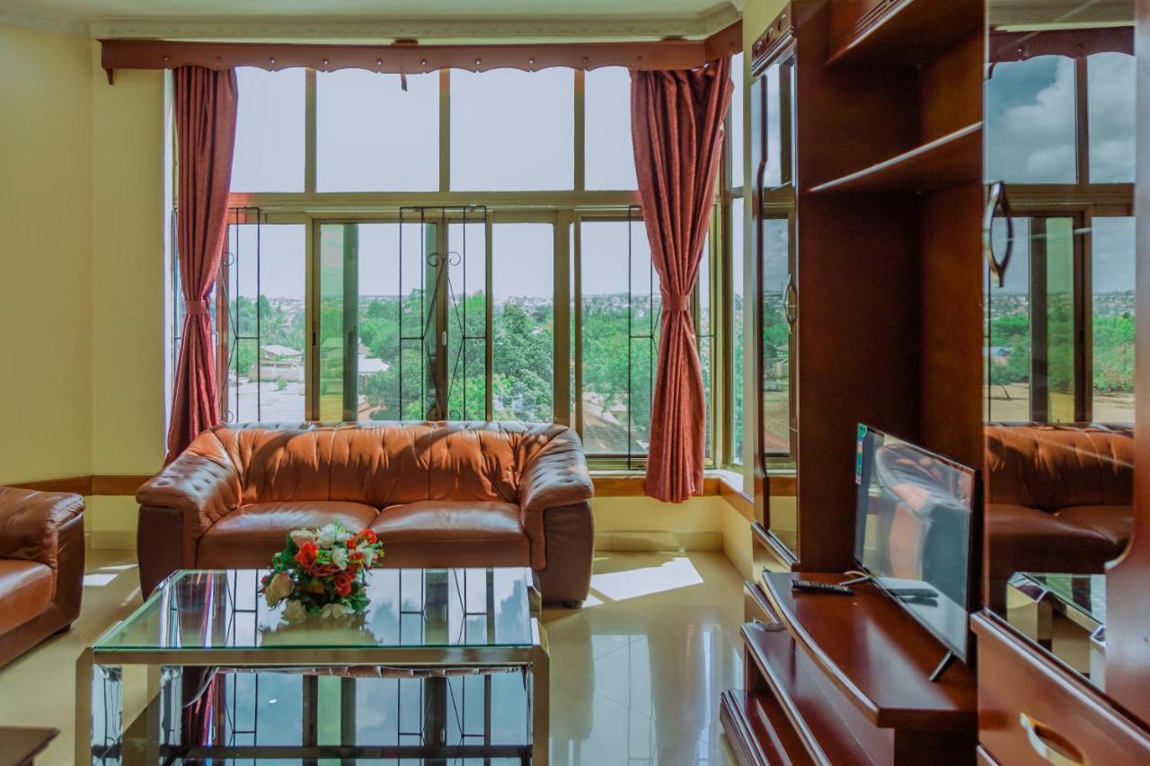 Greenlight Hotel Дар-эс-Саламе Экстерьер фото