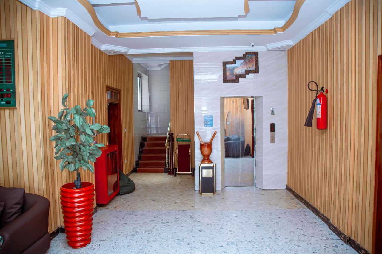 Greenlight Hotel Дар-эс-Саламе Экстерьер фото